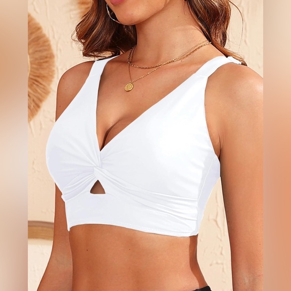 Women's Small White Twist Front Cutout V‎ Neck Crop Bikini Top Swimsuit - Picture 3 of 4